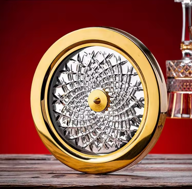 Exquisite Crystal Rotating Decanter + 6 Glasses + Holder