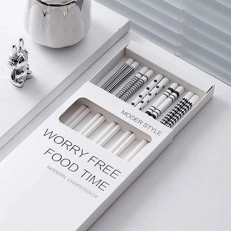 5-Pair Modern Ceramic Chopstick Set Non-Slip Black & White Minimalist Design