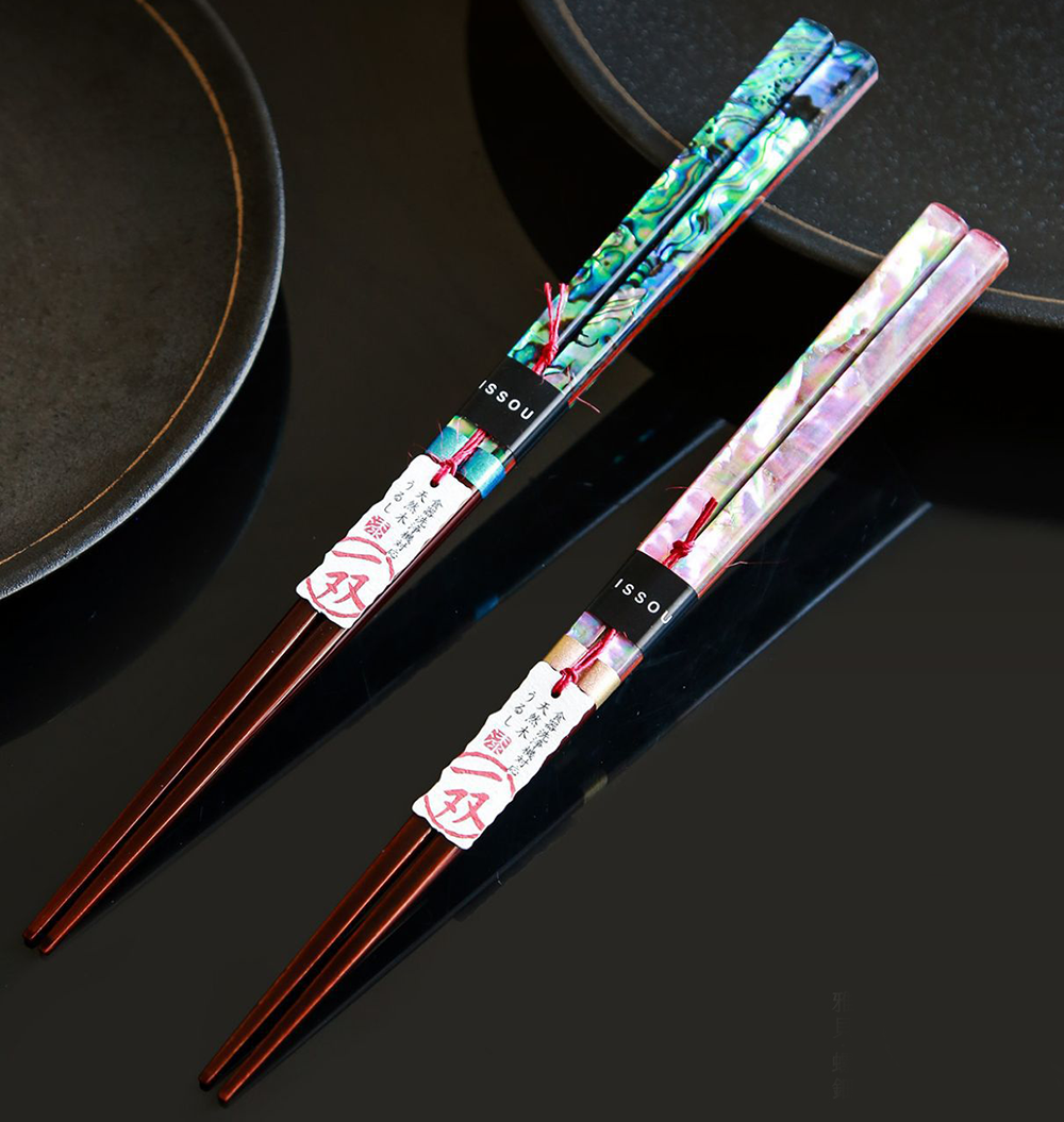 ISSOU Japanese Handcrafted Chopsticks Unique Decorative Natural Color